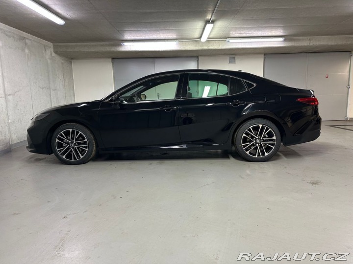 Toyota Camry Executive 2.5 Hybrid 2026