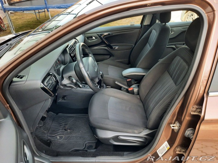 Peugeot 301 ALLURE 1.2 PT 82k M5 1.MA 2016