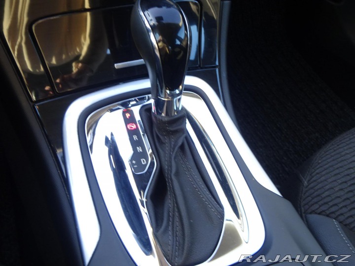 Opel Insignia 2.0 CDTi 143kW 4x4 AUTOMA 2015