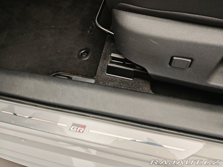 Toyota Corolla 1.8 Hybrid e-CVT GR Sport 2024