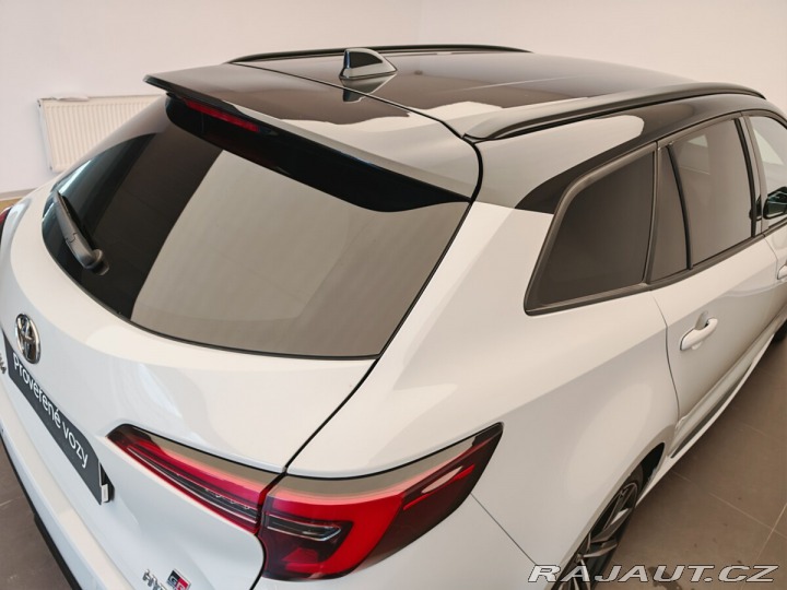 Toyota Corolla 1.8 Hybrid e-CVT GR Sport 2024