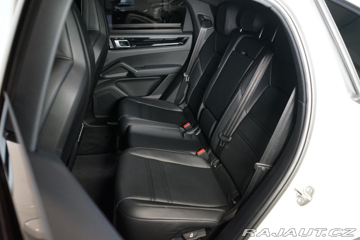 Porsche Cayenne Coupé Chrono Panorama Car 2022