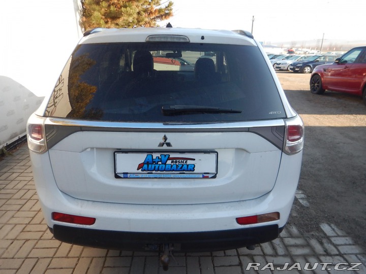 Mitsubishi Outlander 2.2D 110 kw 2013