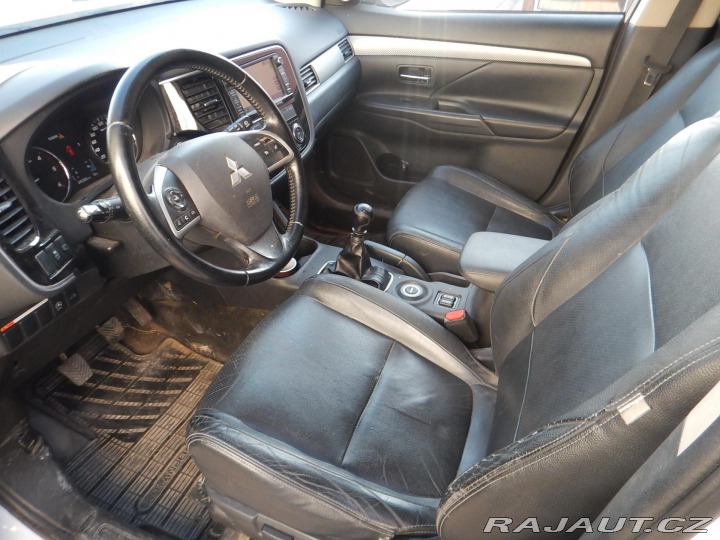 Mitsubishi Outlander 2.2D 110 kw 2013