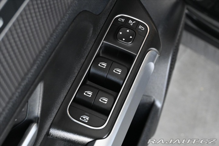 Mercedes-Benz GLB 2,0 220d 140kW*4Matic*Key 2021