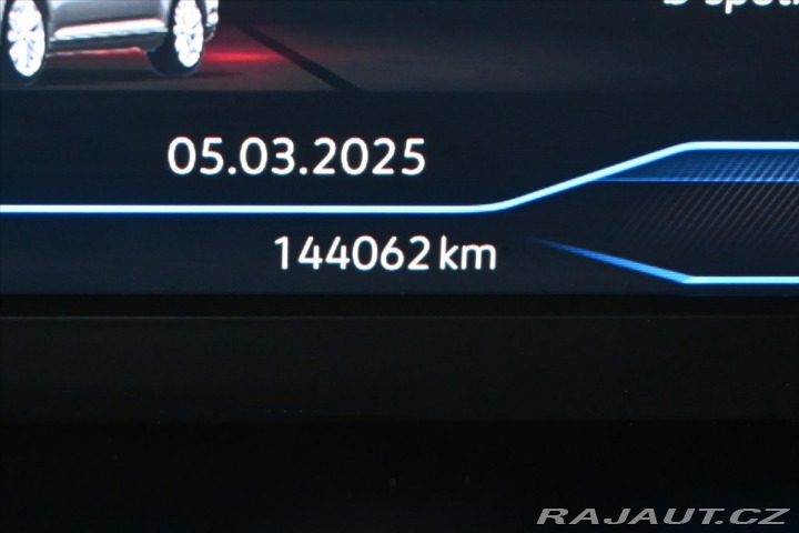 Volkswagen Passat 2,0 TDi 110 kW DSG *ELEGA 2020