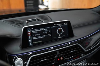 BMW Ostatní modely M760Li xDrive, Nočné vide 2021