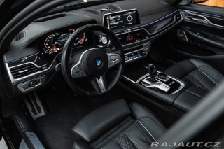 BMW Ostatní modely M760Li xDrive, Nočné vide 2021