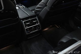 BMW Ostatní modely M760Li xDrive, Nočné vide 2021