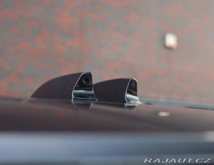 Land Rover Range Rover P460e *HUD*Ťažné*ClearSi 2025