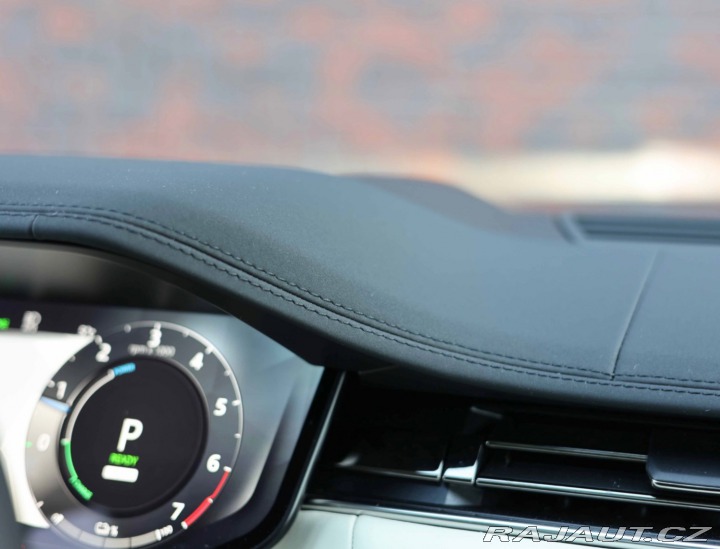 Land Rover Range Rover P460e *HUD*Ťažné*ClearSi 2025