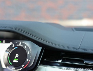Land Rover Range Rover P460e *HUD*Ťažné*ClearSi 2025