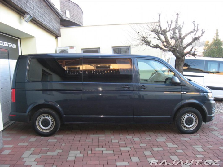 Volkswagen Transporter 2,0 TDI 150PS L2H1 Kombi 2017