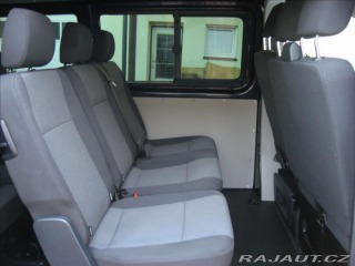Volkswagen Transporter 2,0 TDI 150PS  L2H1 Kombi 2017