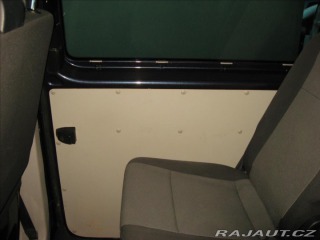 Volkswagen Transporter 2,0 TDI 150PS  L2H1 Kombi 2017