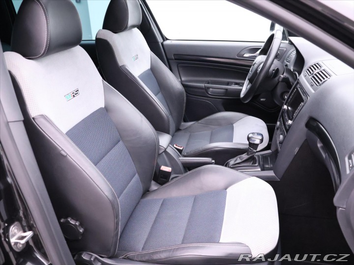 Škoda Octavia 2,0 TFSi RS DSG 2011