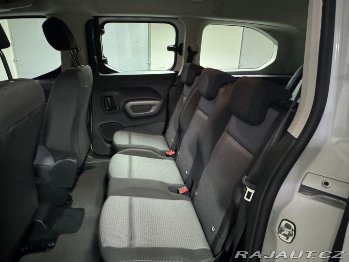 Toyota ProAce City Verso Business 1,2 Long 7 míst 2025