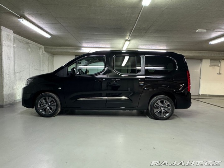 Toyota ProAce City Verso Family 1,5 AT Long 2025