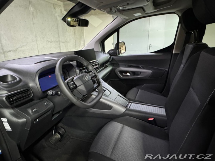 Toyota ProAce City Verso Family 1,5 AT Long 2025