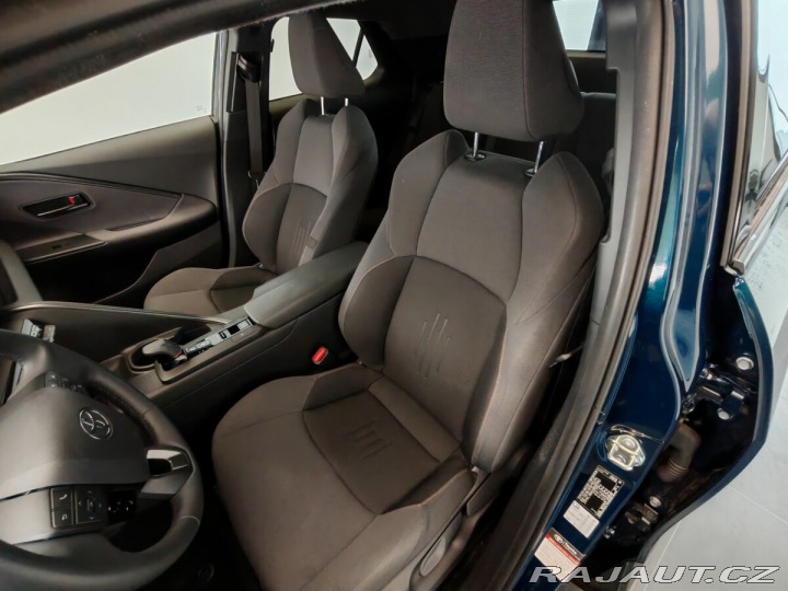 Toyota C-HR 2.0 Hybrid 135kW E-CVT St 2023