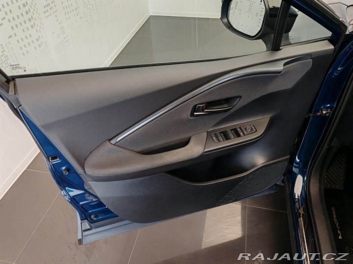 Toyota C-HR 2.0 Hybrid 135kW E-CVT St 2023