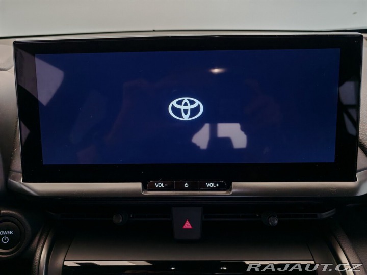 Toyota C-HR 2.0 Hybrid 135kW E-CVT St 2023