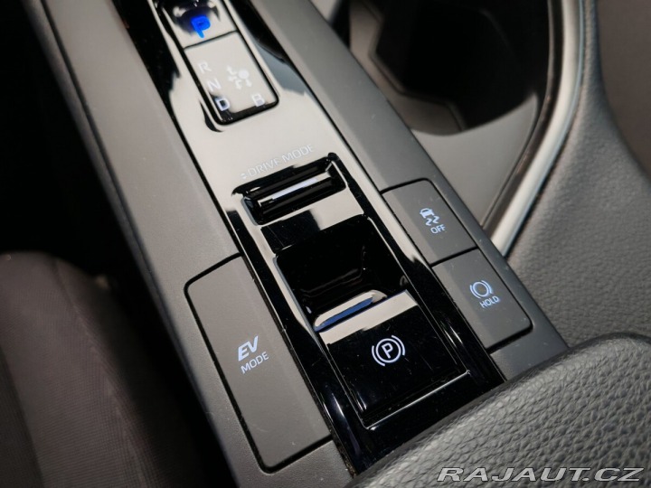 Toyota C-HR 2.0 Hybrid 135kW E-CVT St 2023