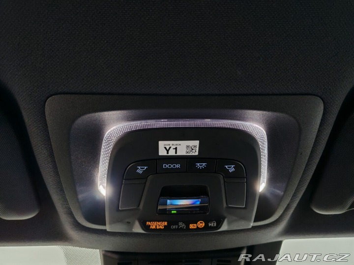 Toyota C-HR 2.0 Hybrid 135kW E-CVT St 2023