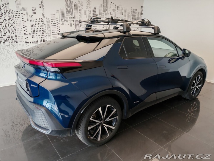 Toyota C-HR 2.0 Hybrid 135kW E-CVT St 2023