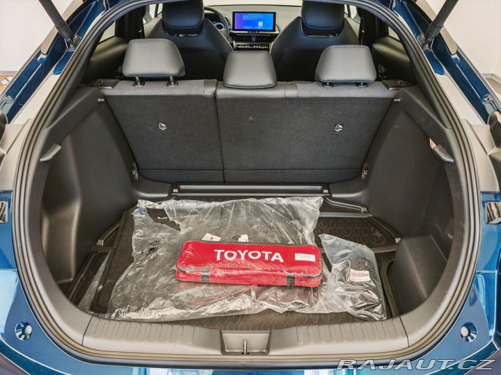 Toyota C-HR 2.0 Hybrid 135kW E-CVT Ex 2023