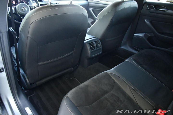 Volkswagen Arteon 2,0TSi R-LINE NAVI ČR 1.M 2020