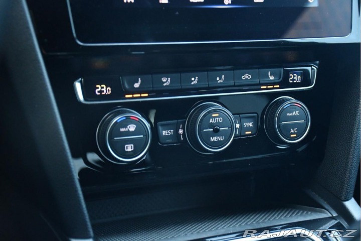 Volkswagen Arteon 2,0TSi R-LINE NAVI ČR 1.M 2020