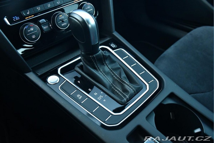 Volkswagen Arteon 2,0TSi R-LINE NAVI ČR 1.M 2020