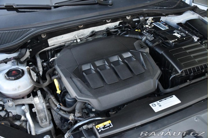 Volkswagen Arteon 2,0TSi R-LINE NAVI ČR 1.M 2020
