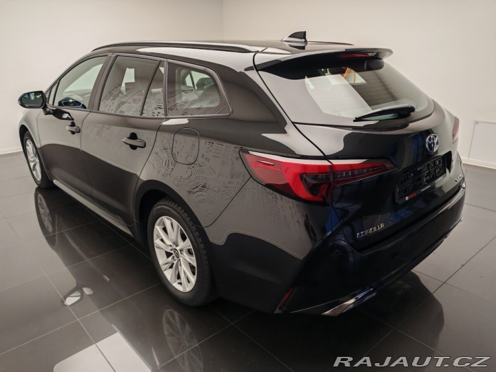 Toyota Corolla 1.8 Hybrid e-CVT Style To 2024