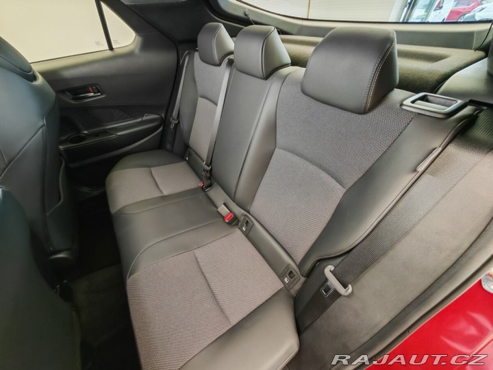 Toyota C-HR 2.0 Hybrid 4x2 Executive 2024