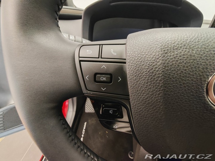 Toyota C-HR 2,0 Hybrid e-CVT Executiv 2024