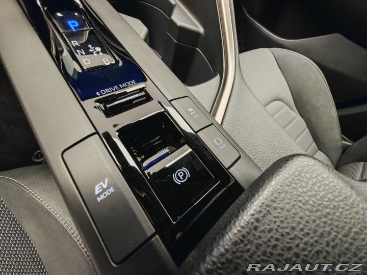 Toyota C-HR 2.0 Hybrid 4x2 Executive 2024