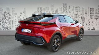Toyota C-HR 2,0 Hybrid e-CVT Executiv 2024