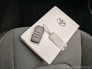 Toyota C-HR 2,0 Hybrid e-CVT Executiv 2024