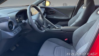Toyota C-HR 2,0 Hybrid e-CVT Executiv 2024