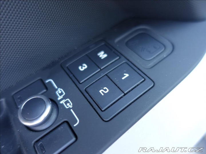 Land Rover Defender 3,0 P400 110 X-Dynamic SE 2022