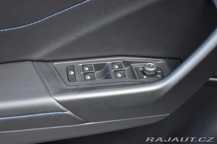 Volkswagen T-Roc R 221kW*4x4*TAŽNÉ*MODEL 2 2022
