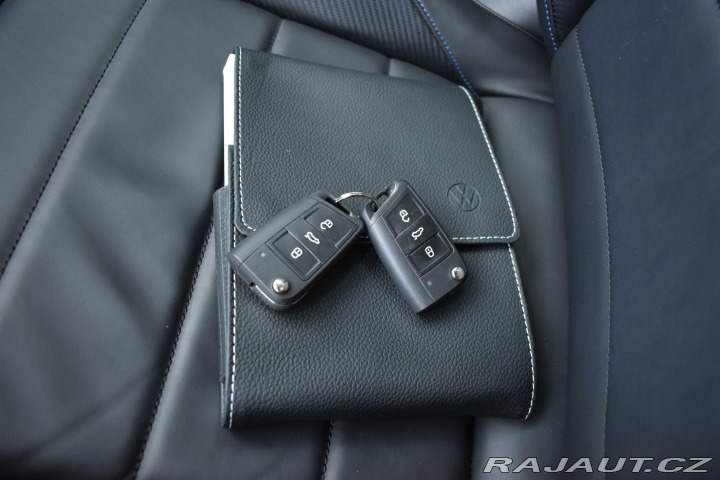 Volkswagen T-Roc R 221kW*4x4*TAŽNÉ*MODEL 2 2022
