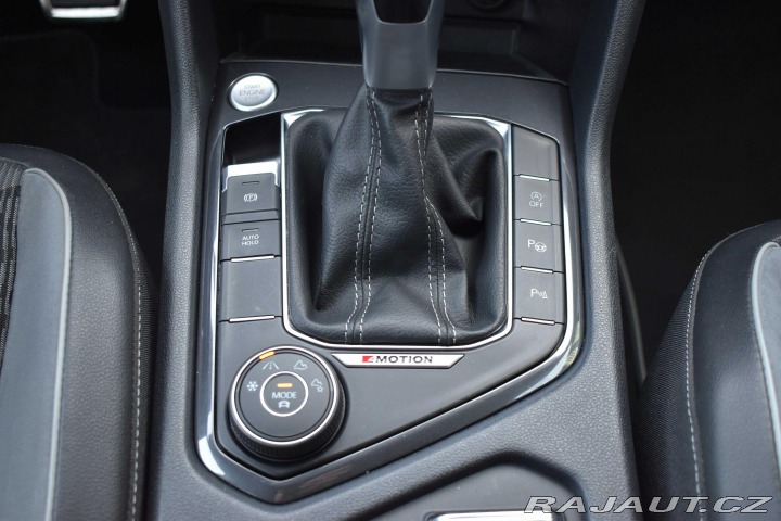 Volkswagen Tiguan Allspace 4x4 147kW R-LINE*TAŽNÉ*7. 2022