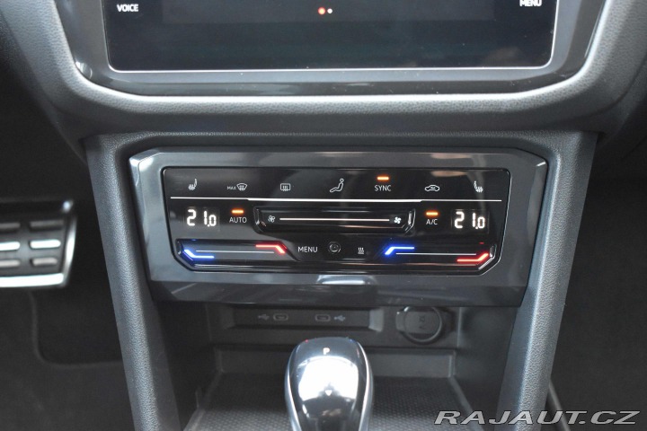 Volkswagen Tiguan Allspace 4x4 147kW R-LINE*TAŽNÉ*7. 2022