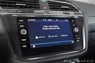 Volkswagen Tiguan Allspace 4x4 147kW R-LINE*TAŽNÉ*7. 2022