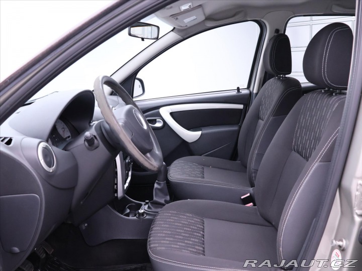 Dacia Sandero 1,2 i Arctica Klimatizace 2012