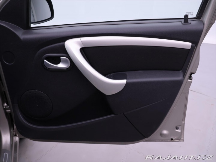 Dacia Sandero 1,2 i Arctica Klimatizace 2012