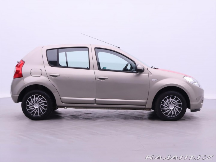 Dacia Sandero 1,2 i Arctica Klimatizace 2012